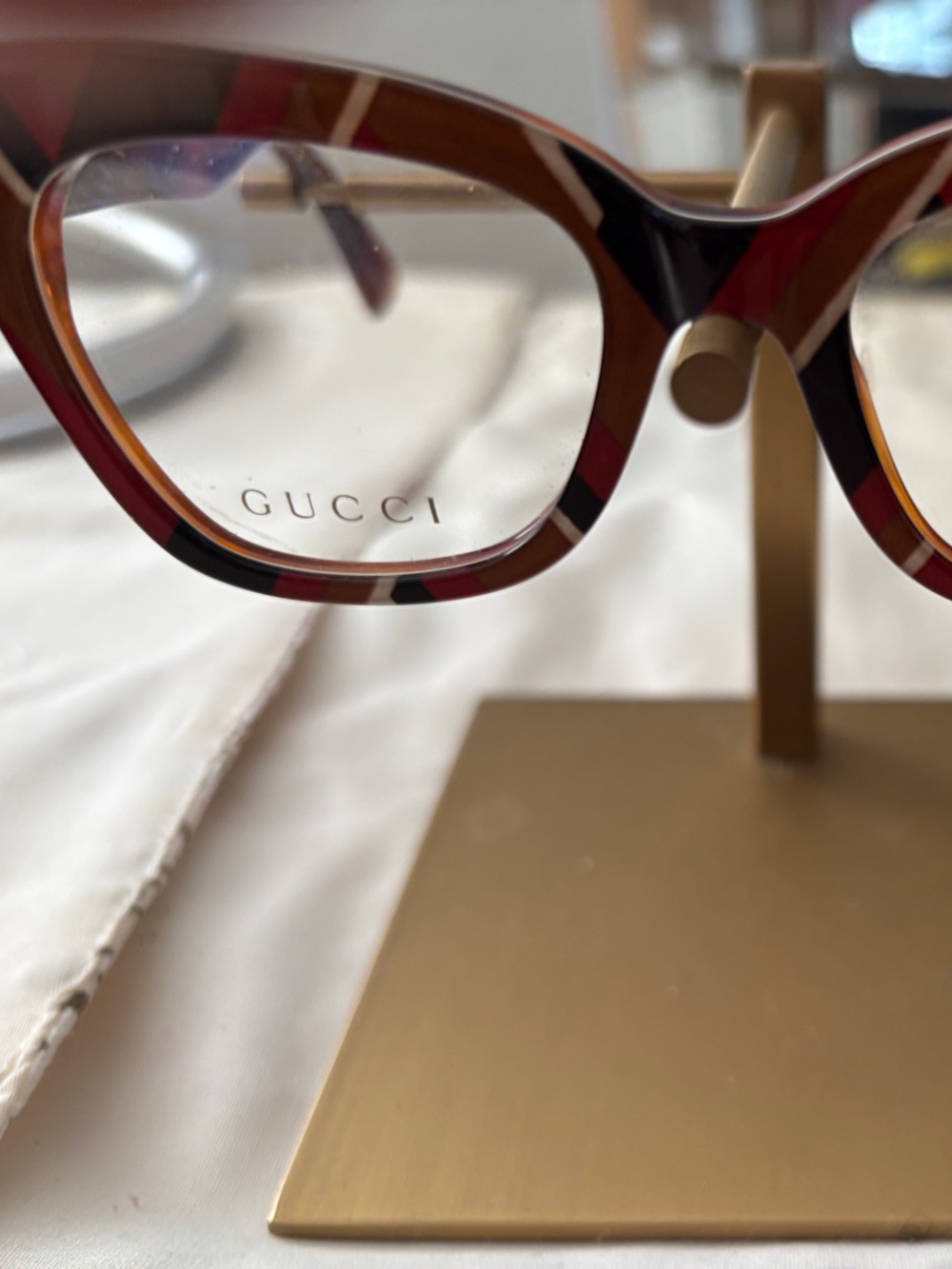 Gucci Multicolor Tortoiseshell Stripe Cat-Eye Glasses